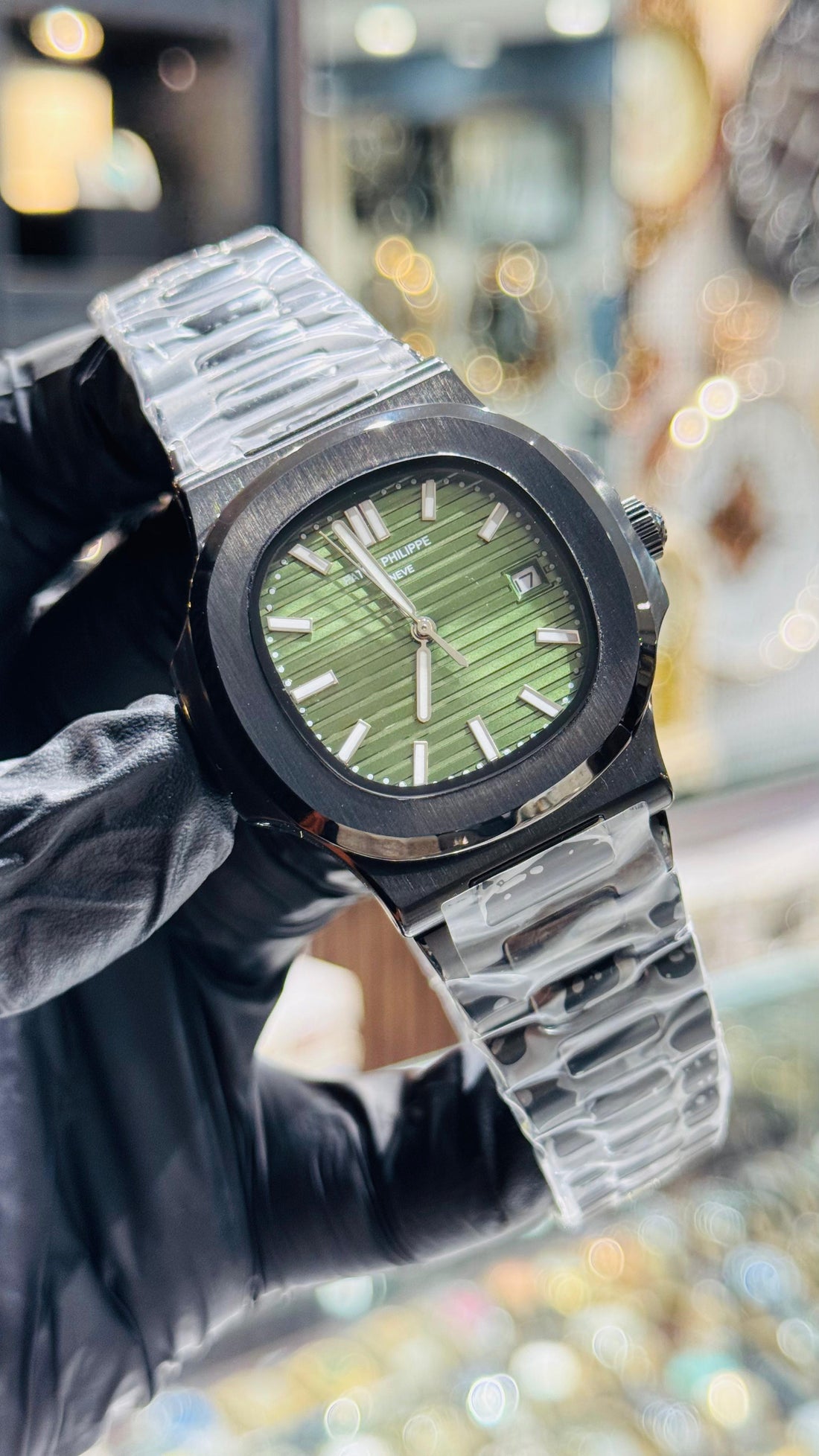 Patek Philippe Nautilus Black Master Grade Automatic Sapphire Glass 1 Year Warranty