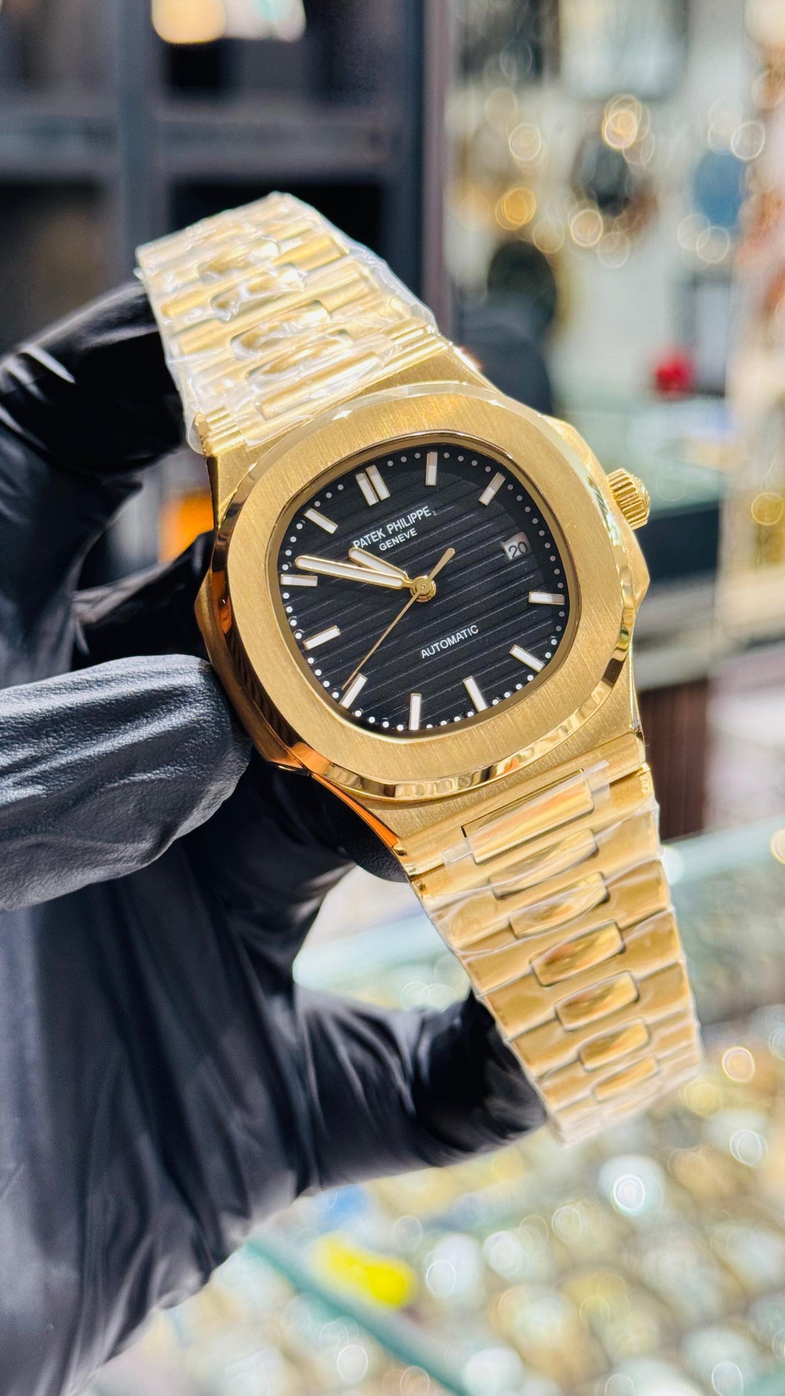 Patek Philippe Nautilus GoldenMaster Grade Automatic Sapphire Glass 1 Year Warranty
